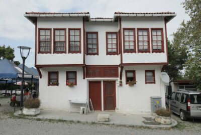 Saraylı Houses